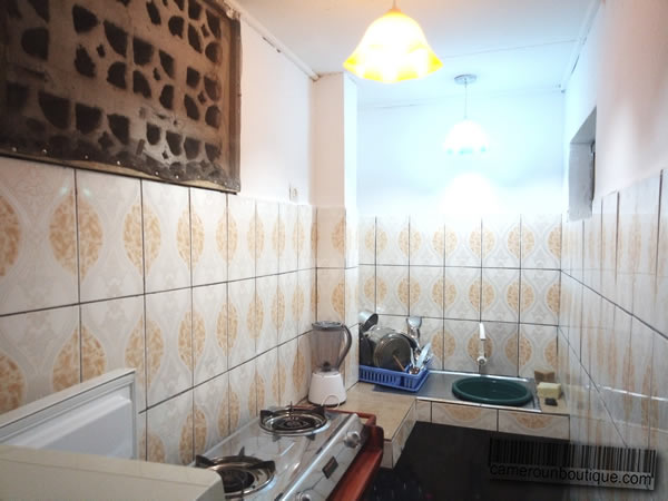 Studio meublé à Douala Bonapriso Savio Primaire – Image 3