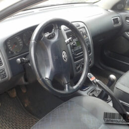 Location Toyota Avensis Familiale à Yaoundé